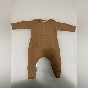 The simple folk- onesie/romper burnt orange/brown so 9-12m